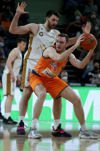 无论是面对 无论是面对